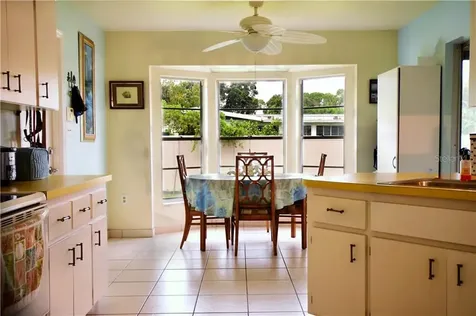 211 66th Avenue Drive W Bradenton FL 34207