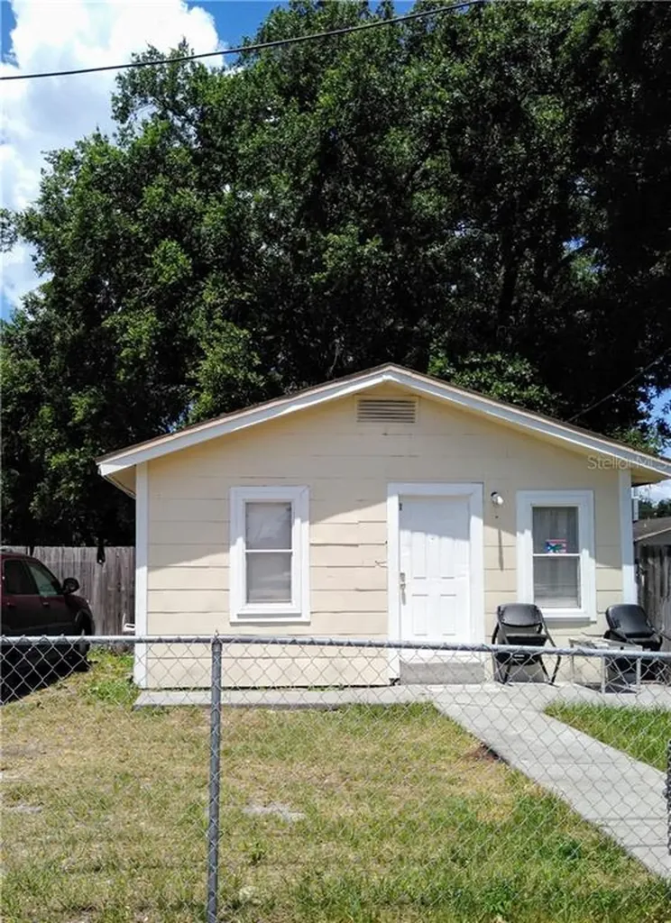 8622 N 39th Street Tampa FL 33604