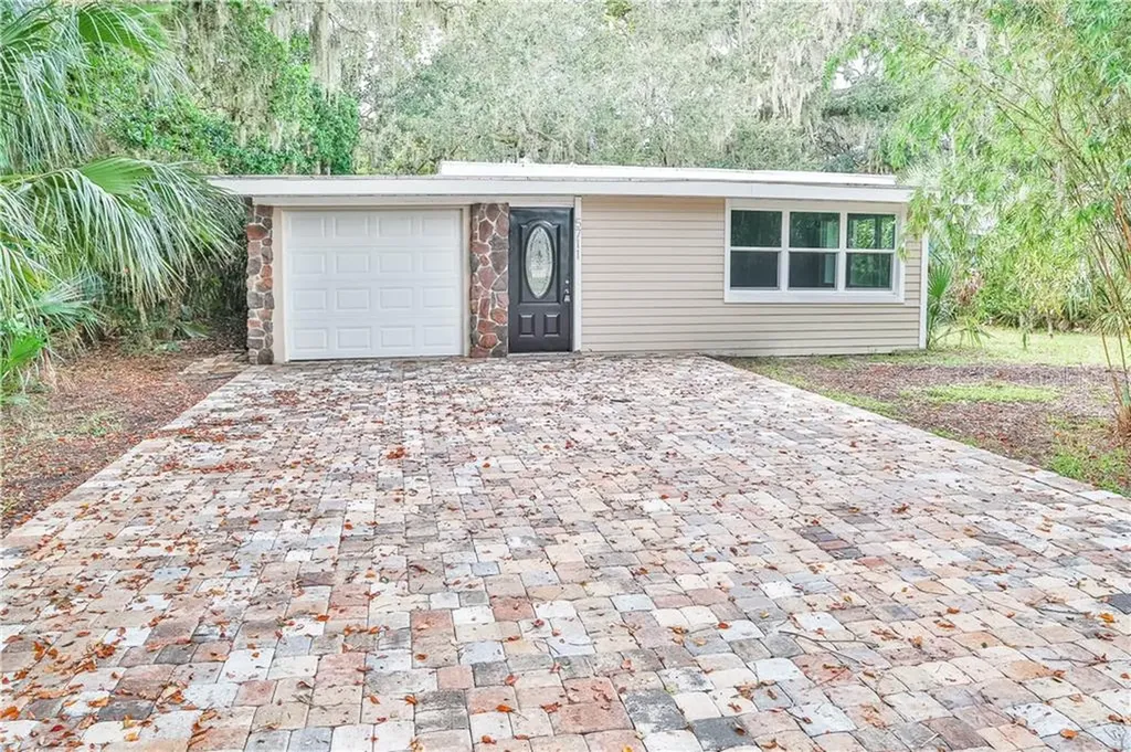 5711 River Gulf Road Port Richey FL 34668