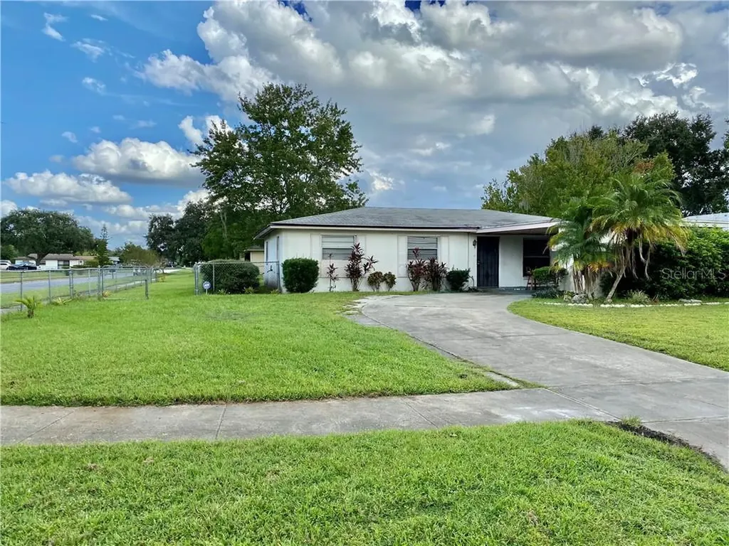 2677 Ravenall Avenue Orlando FL 32811