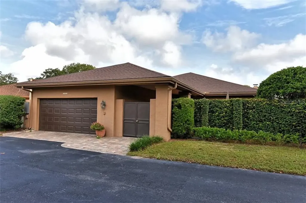 2423 Sweetwater Country Club Drive Apopka FL 32712