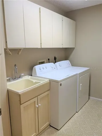 4837 Huntleigh Drive Sarasota FL 34233