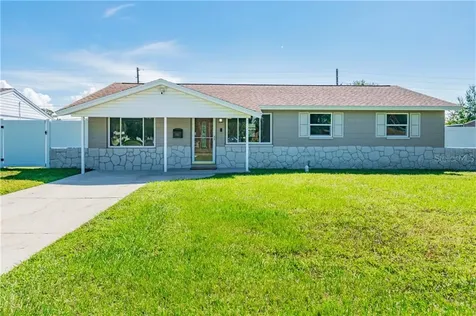 336 74th Avenue NE St Petersburg FL 33702