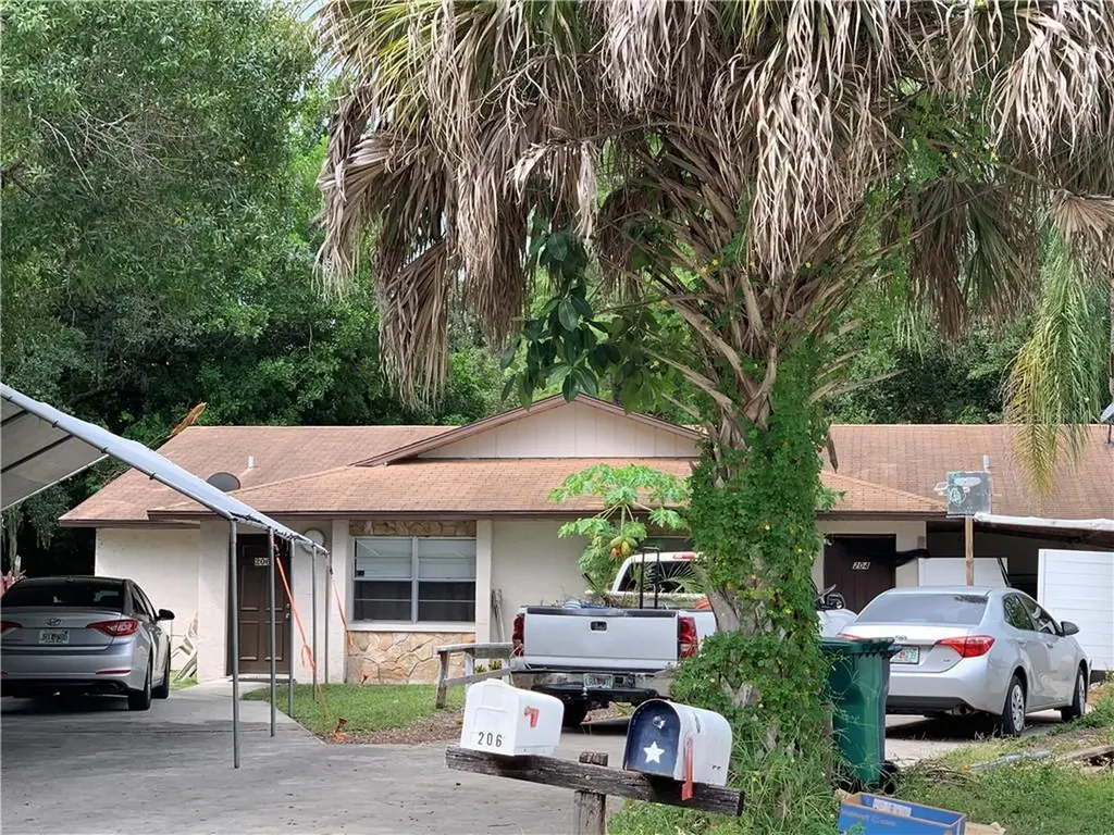 204 58th Avenue E Bradenton FL 34203