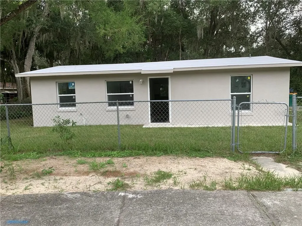 1545 N Highland Street Mount Dora FL 32757
