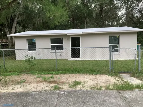 1545 N Highland Street Mount Dora FL 32757
