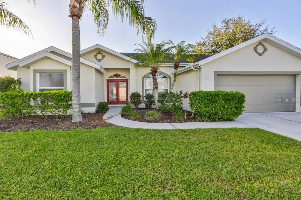 4530 Dover Street Circle E Bradenton FL 34203