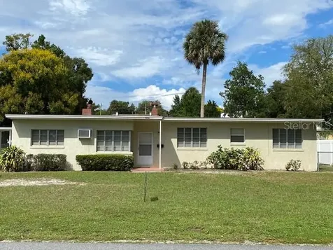 1512 Vine Street Leesburg FL 34748