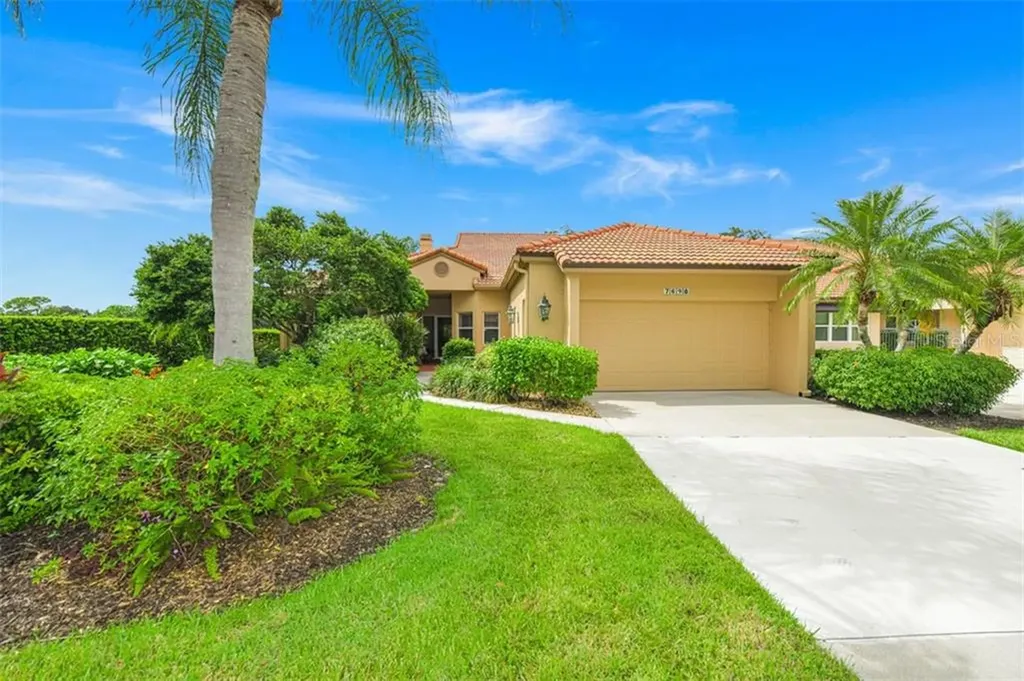7698 Calle Facil Sarasota FL 34238