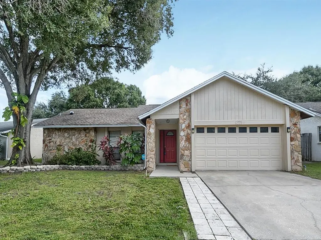 6521 Seafairer Drive Tampa FL 33615