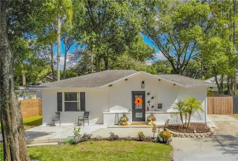 1011 W Berry Avenue Tampa FL 33603