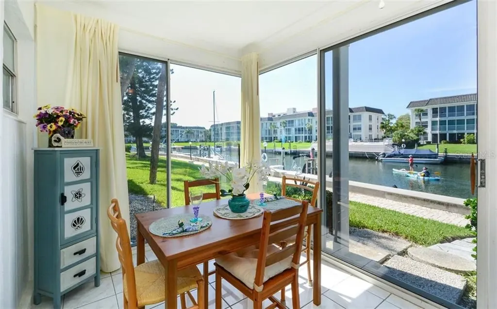 4390 Exeter Drive Longboat Key FL 34228