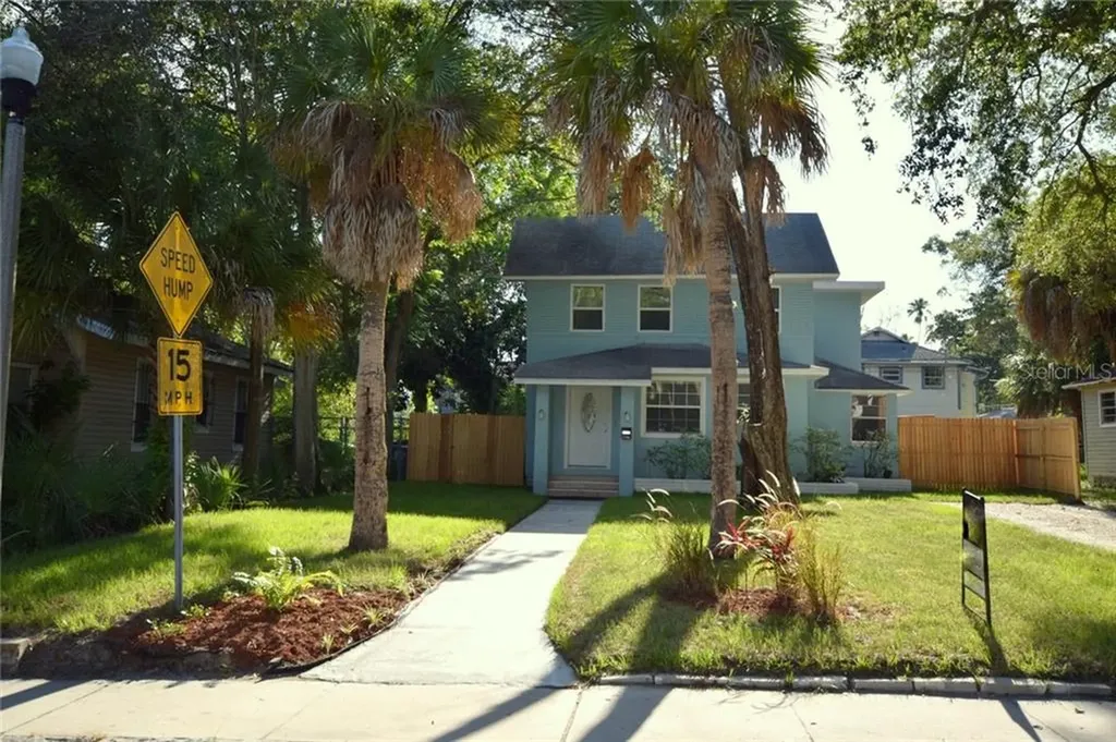 2111 13th Street S St Petersburg FL 33705