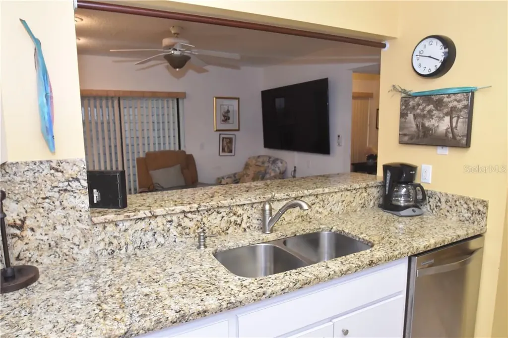 1625 Treehouse Circle Sarasota FL 34231