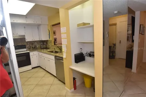 1625 Treehouse Circle Sarasota FL 34231