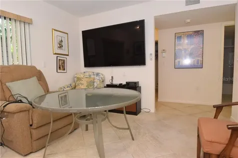 1625 Treehouse Circle Sarasota FL 34231
