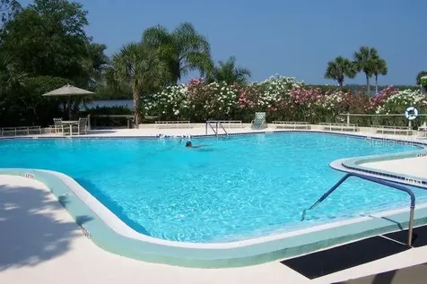 1625 Treehouse Circle Sarasota FL 34231