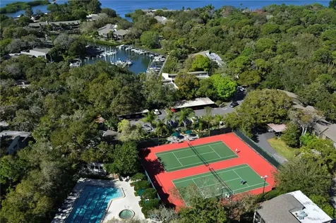 1625 Treehouse Circle Sarasota FL 34231