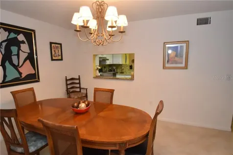 1625 Treehouse Circle Sarasota FL 34231