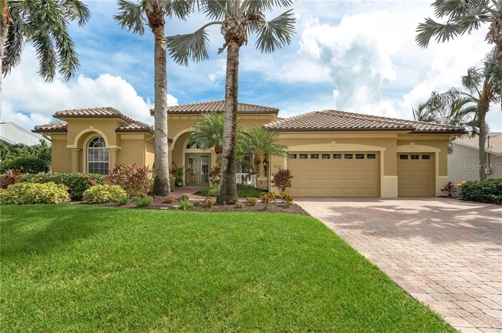 5239 SW 27th Avenue Cape Coral FL 33914