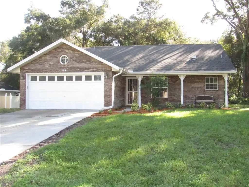 721 Helen Avenue Deland FL 32720