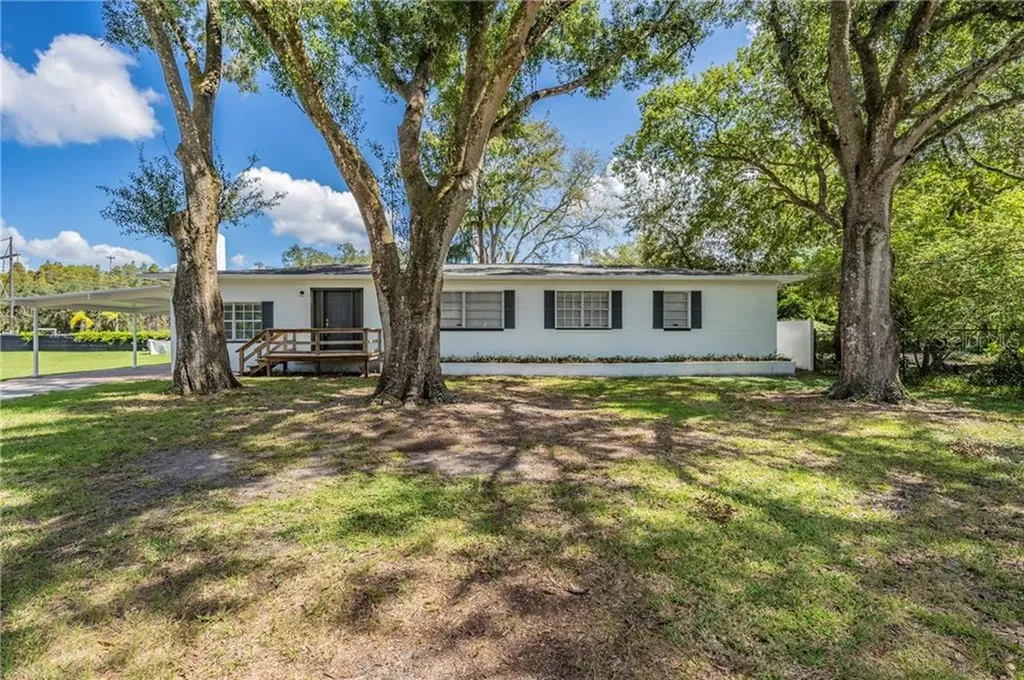 17001 Tobacco Road Lutz FL 33558
