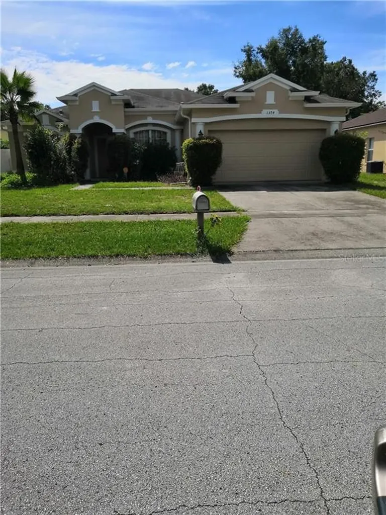 1374 Falconwood Court Apopka FL 32712
