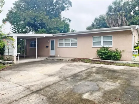 3249 70th Lane N St Petersburg FL 33710