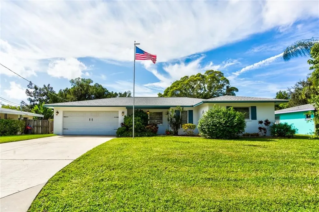 3314 Rowena Street Sarasota FL 34231