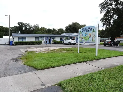 7501 N Himes Avenue Tampa FL 33614