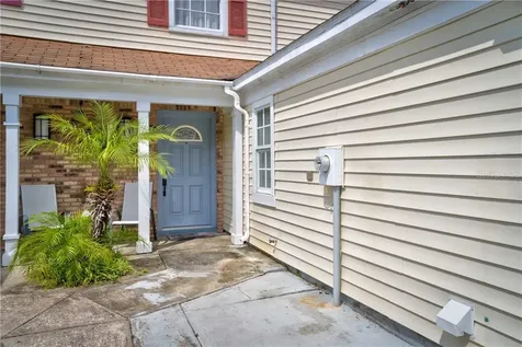 12330 Villager Court Tampa FL 33625
