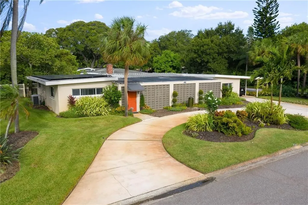 1950 45th Street N St Petersburg FL 33713