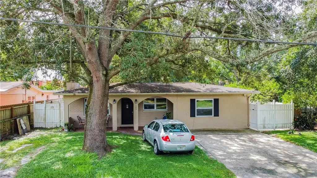 123 E 119th Avenue Tampa FL 33612