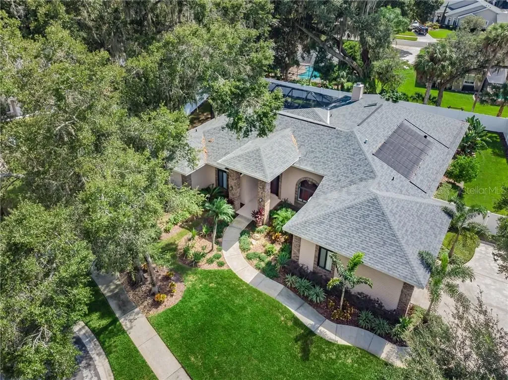 1117 Hunt Club Lane Valrico FL 33594