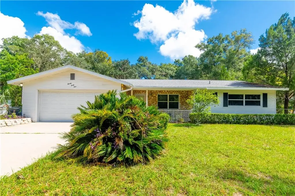 2041 NW 15th Court Crystal River FL 34428