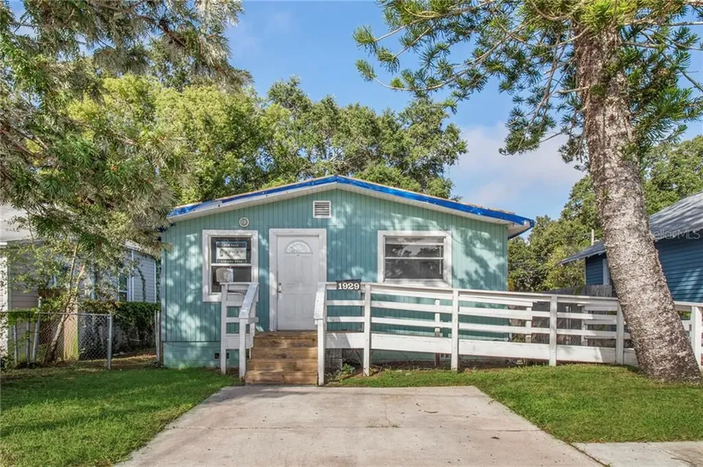 1929 24th Street S St Petersburg FL 33712
