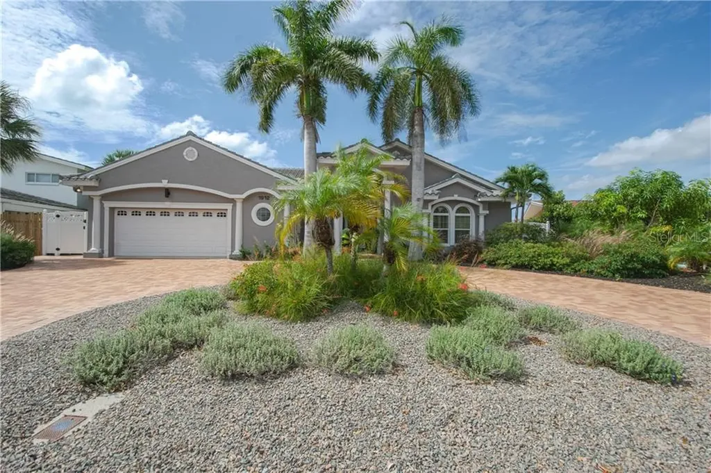 1912 Dolphin Boulevard S St Petersburg FL 33707