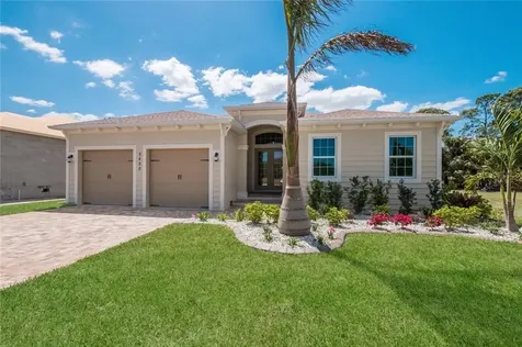 5481 56th Court E Bradenton FL 34203