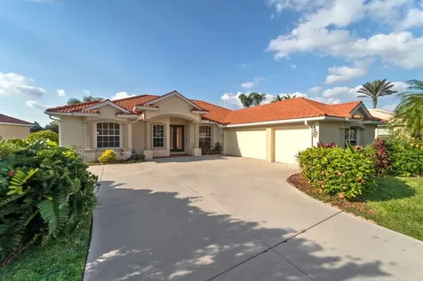 5523 Secluded Oaks Way Sarasota FL 34233