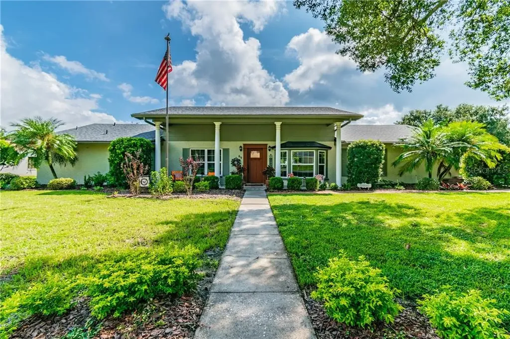 69 Wood Hall Drive Mulberry FL 33860