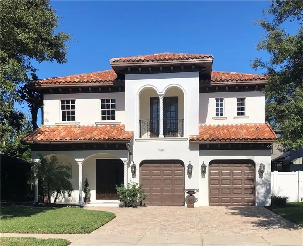 3915 W Kensington Avenue Tampa FL 33629