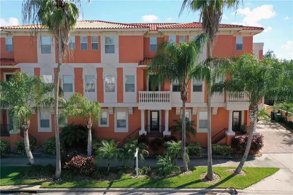 907 Villa Venicia Way Tampa FL 33606