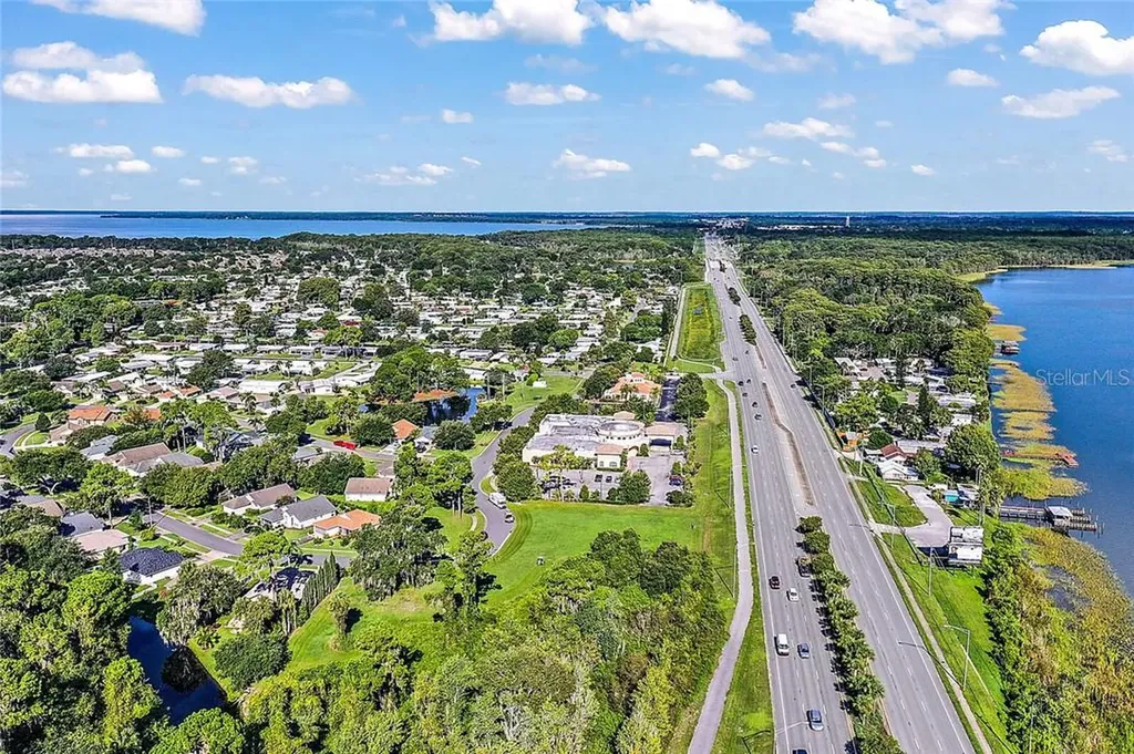 2000 Vindale Road & Us Highway 441 Tavares FL 32778