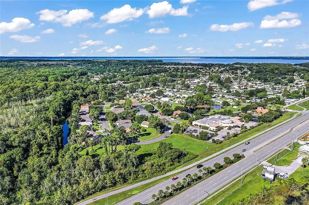 2000 Vindale Road & Us Highway 441 Tavares FL 32778