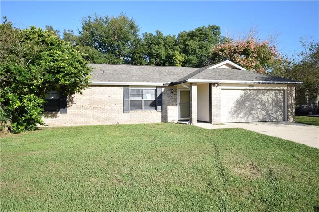 1112 Matterhorn Street Deltona FL 32725