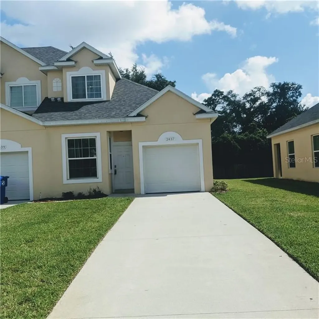 2437 Temple Grove Lane Kissimmee FL 34741