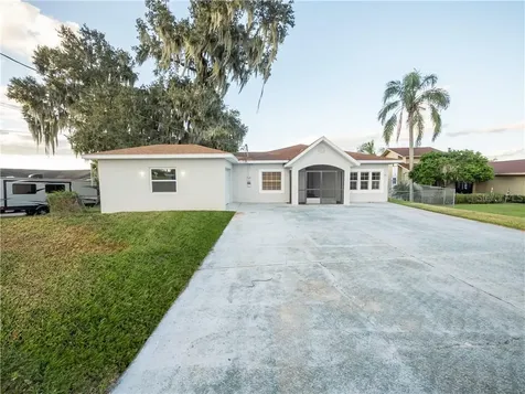 495 S Terrace Drive Eagle Lake FL 33839