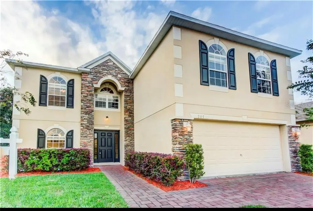 205 W Fiesta Key Loop Deland FL 32720