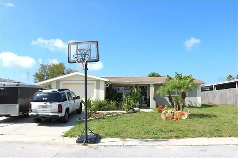 9921 Lakeside Lane Port Richey FL 34668
