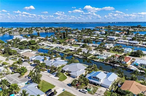 521 69th Street Holmes Beach FL 34217